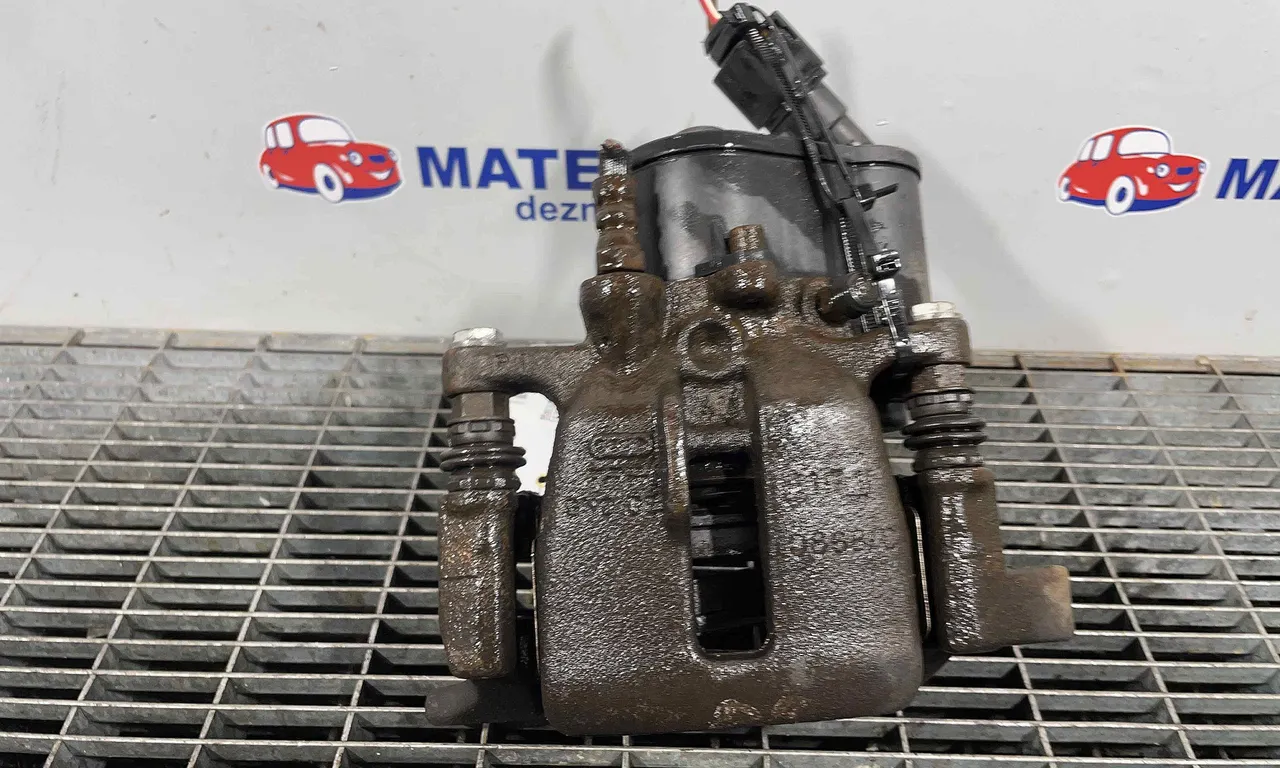 ETRIER SPATE DREAPTA AUDI A6 C6 Avant 2004-2011
