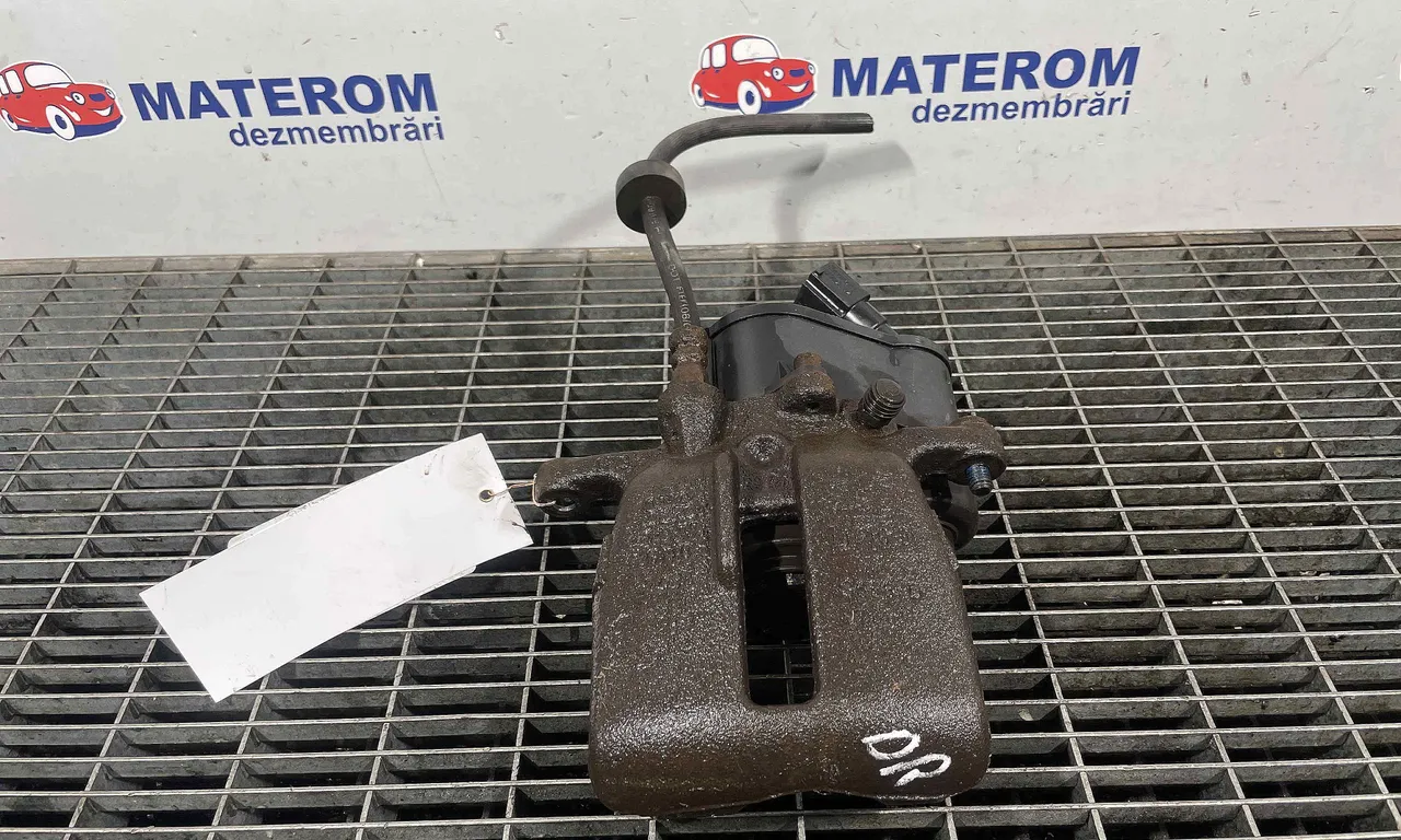 ETRIER SPATE DREAPTA AUDI A6 C6 Avant 2004-2011