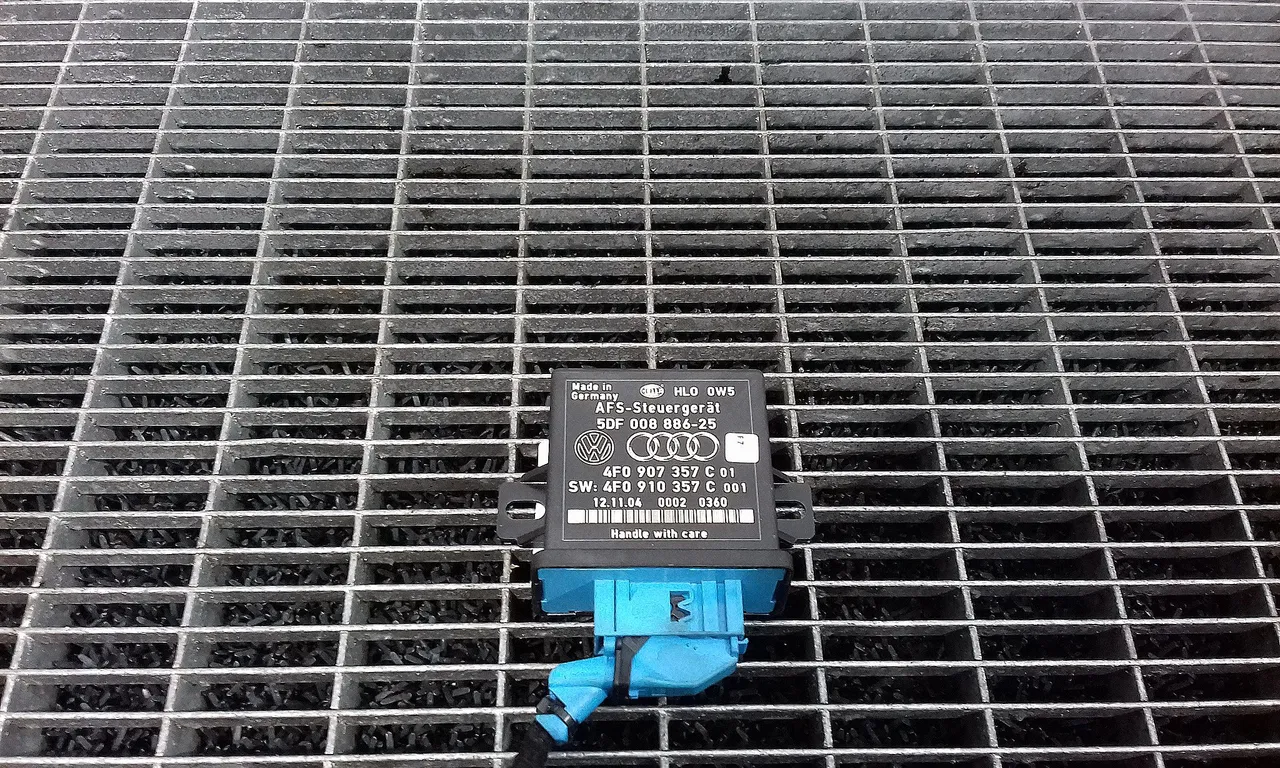 MODUL REGLAJ FARURI AUDI A6 C6 Avant 2004-2011