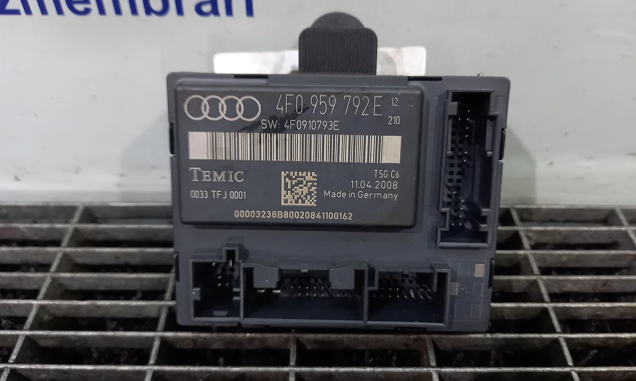 MODUL USA/STANGA FATA AUDI A6 C6 Avant 2004-2011