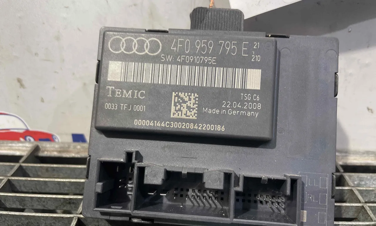 MODUL USA/STANGA SPATE AUDI A6 C6 Avant 2004-2011