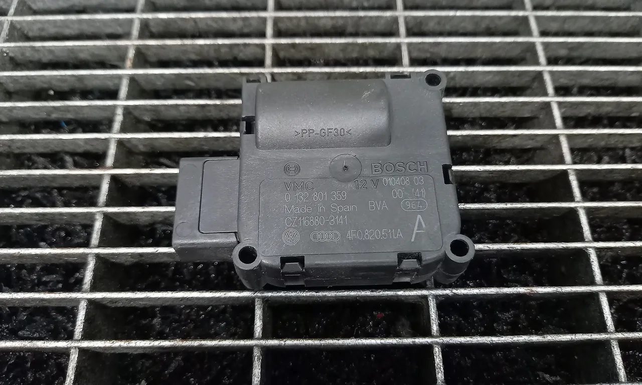 MOTORAS CLAPETA INCALZIRE AUDI A6 C6 Avant 2004-2011
