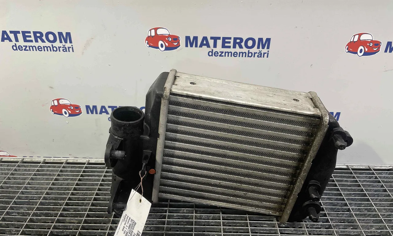 RADIATOR INTERCOOLER AUDI A6 C6 Avant 2004-2011