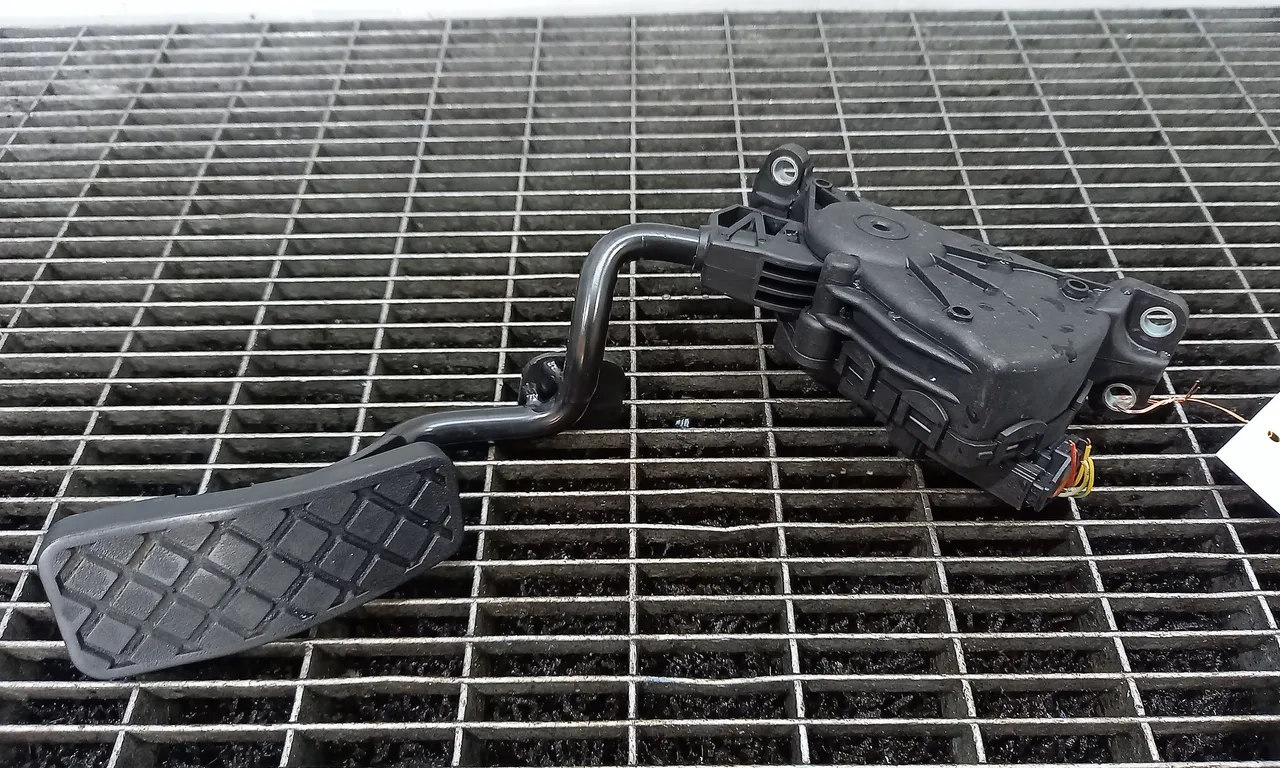 PEDALA ACCELERATIE AUDI A6 C6 Avant 2004-2011