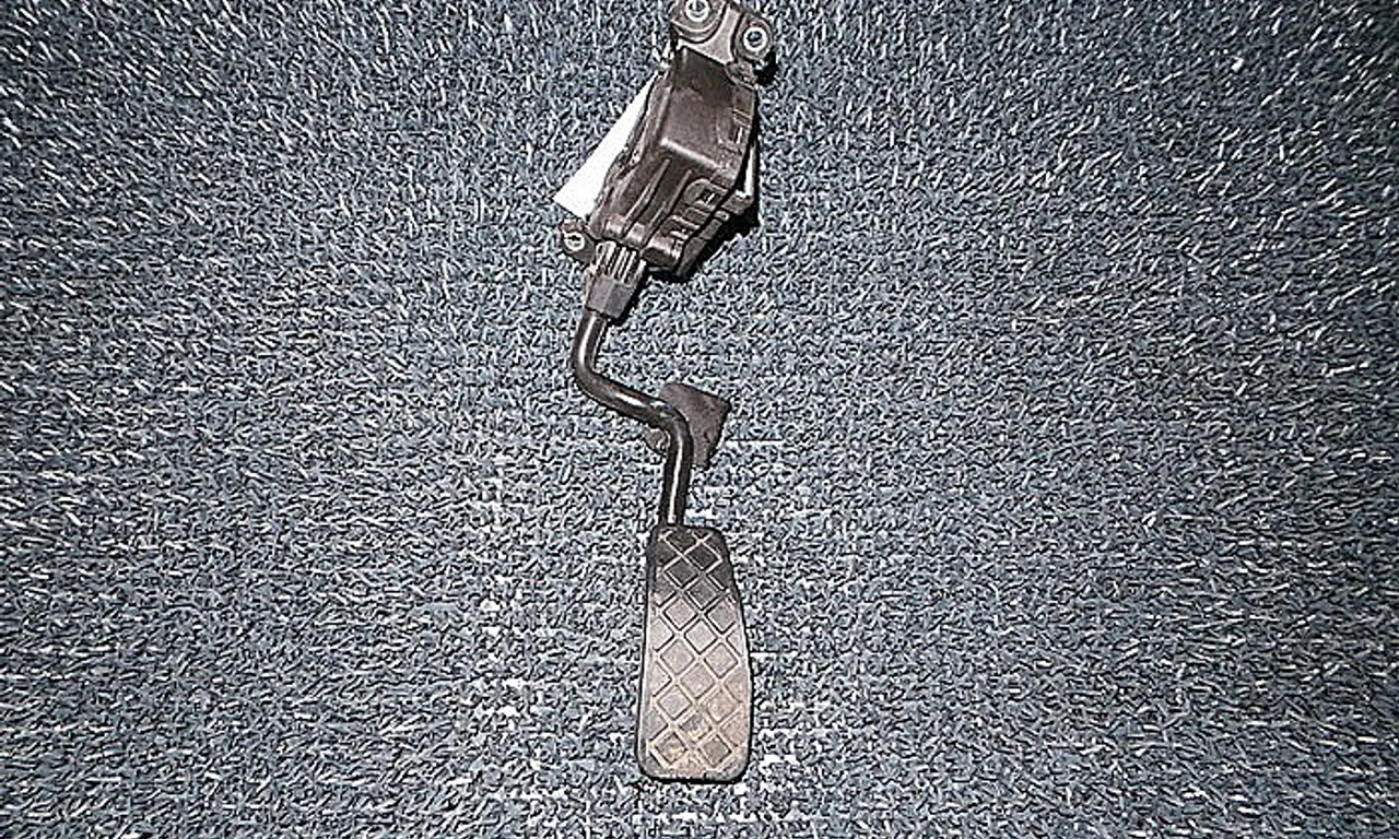PEDALA ACCELERATIE AUDI A6 C6 Avant 2004-2011