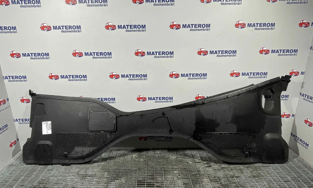 GRILA SUB PARBRIZ AUDI A6 C7 2010-2019