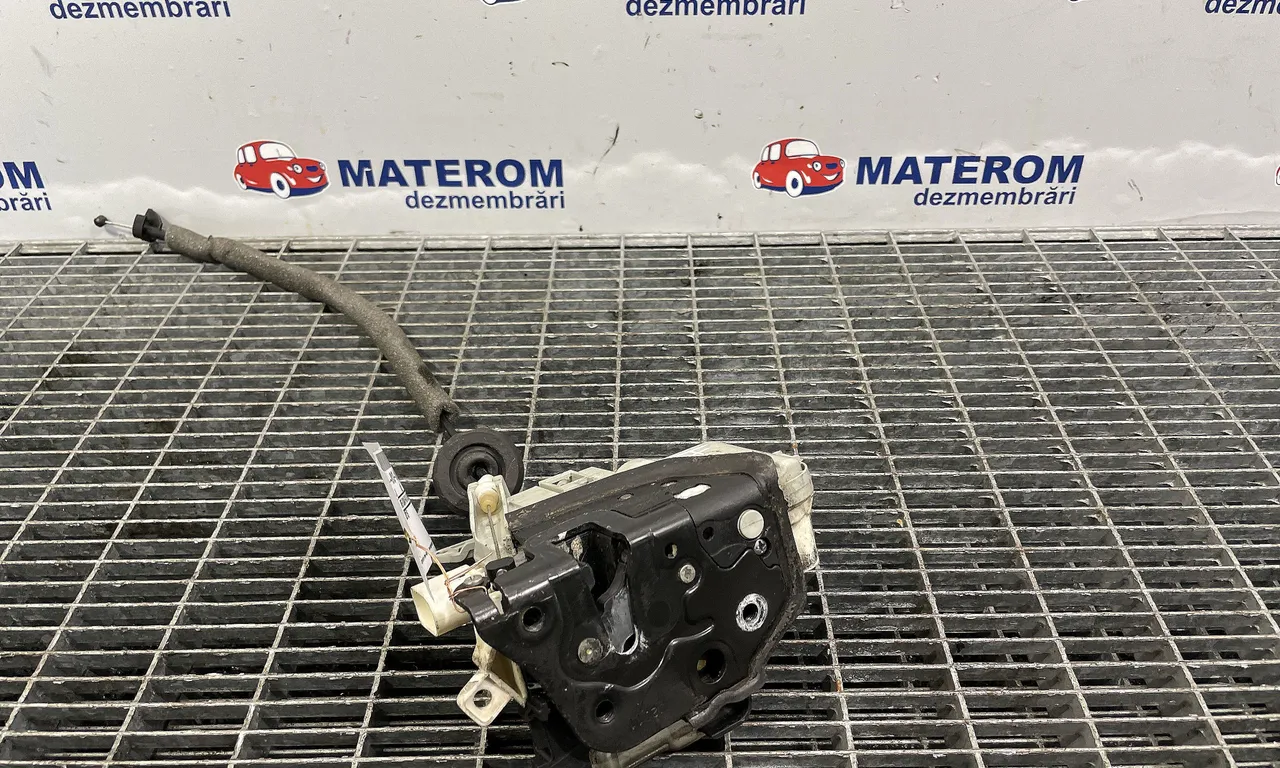 INCUIETOARE USA FATA DREAPTA AUDI A6 C7 2010-2019