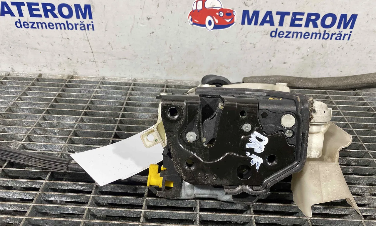 INCUIETOARE USA FATA DREAPTA AUDI A6 C7 2010-2019