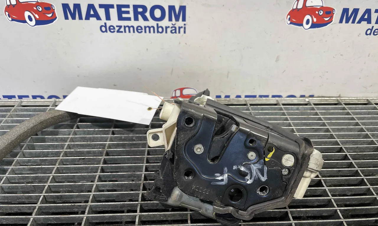 INCUIETOARE USA FATA DREAPTA AUDI A6 C7 2010-2019