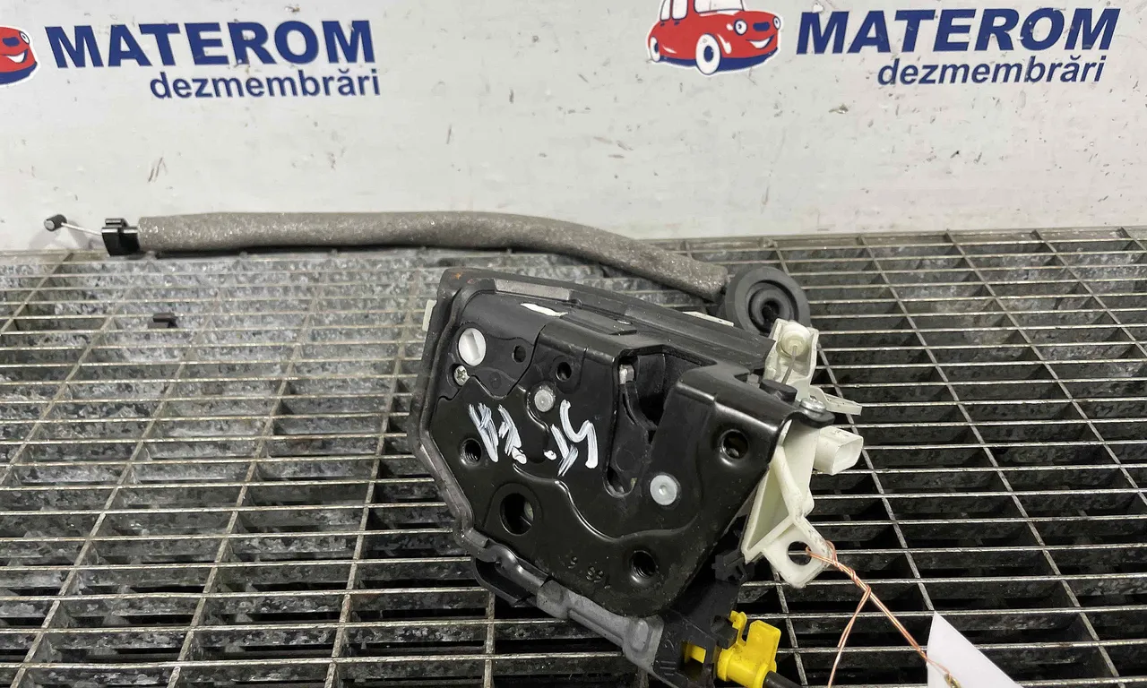 INCUIETOARE USA FATA STANGA AUDI A6 C7 2010-2019
