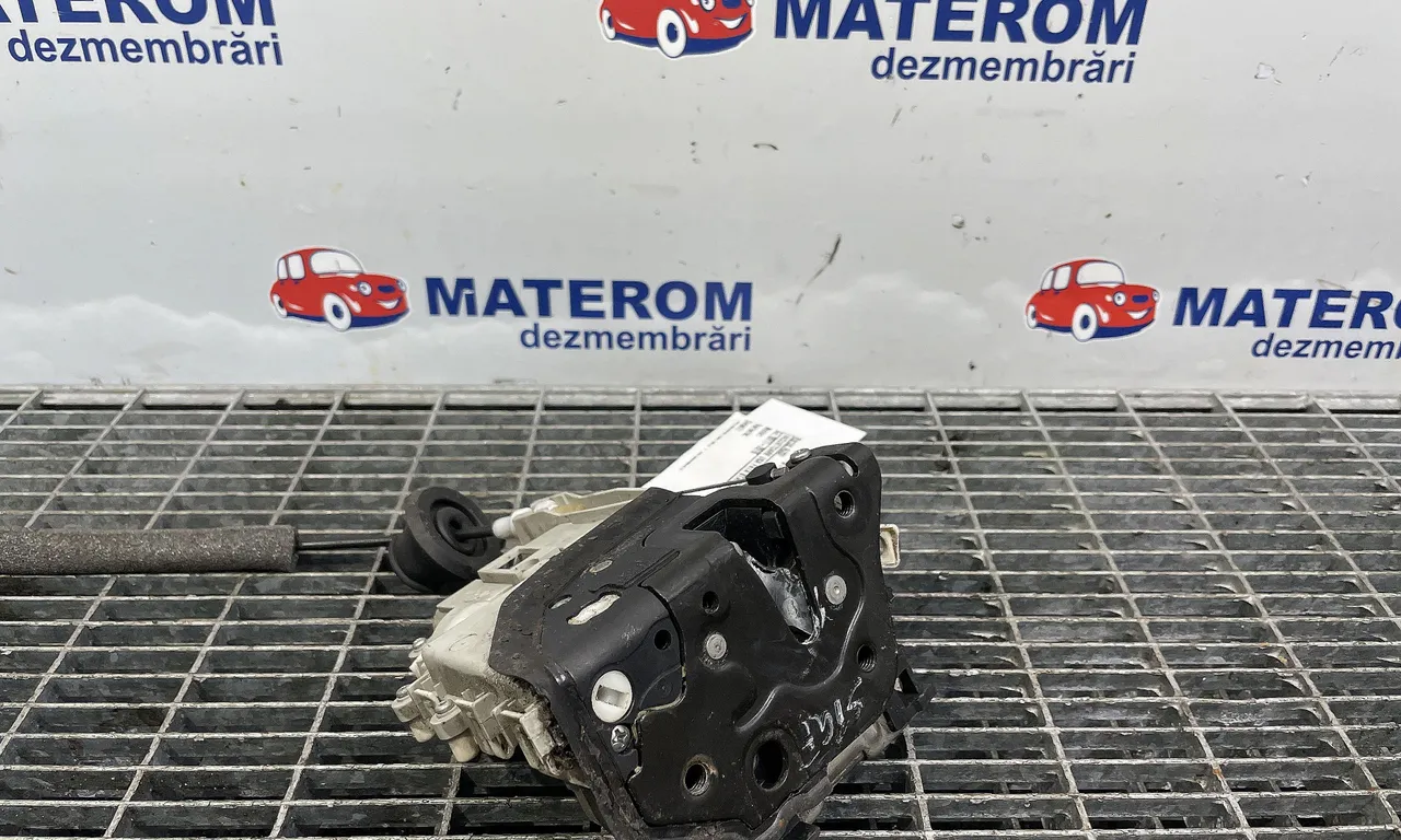 INCUIETOARE USA FATA STANGA AUDI A6 C7 2010-2019