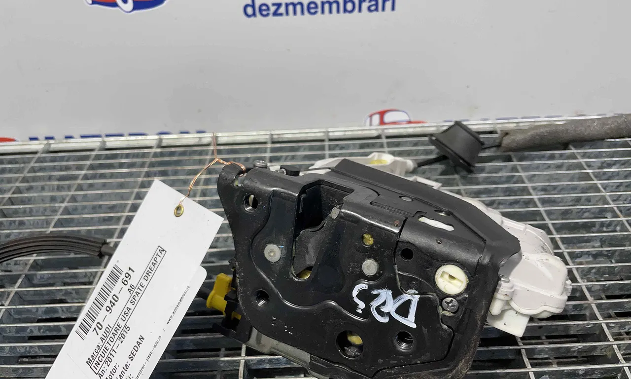 INCUIETOARE USA SPATE DREAPTA AUDI A6 C7 2010-2019