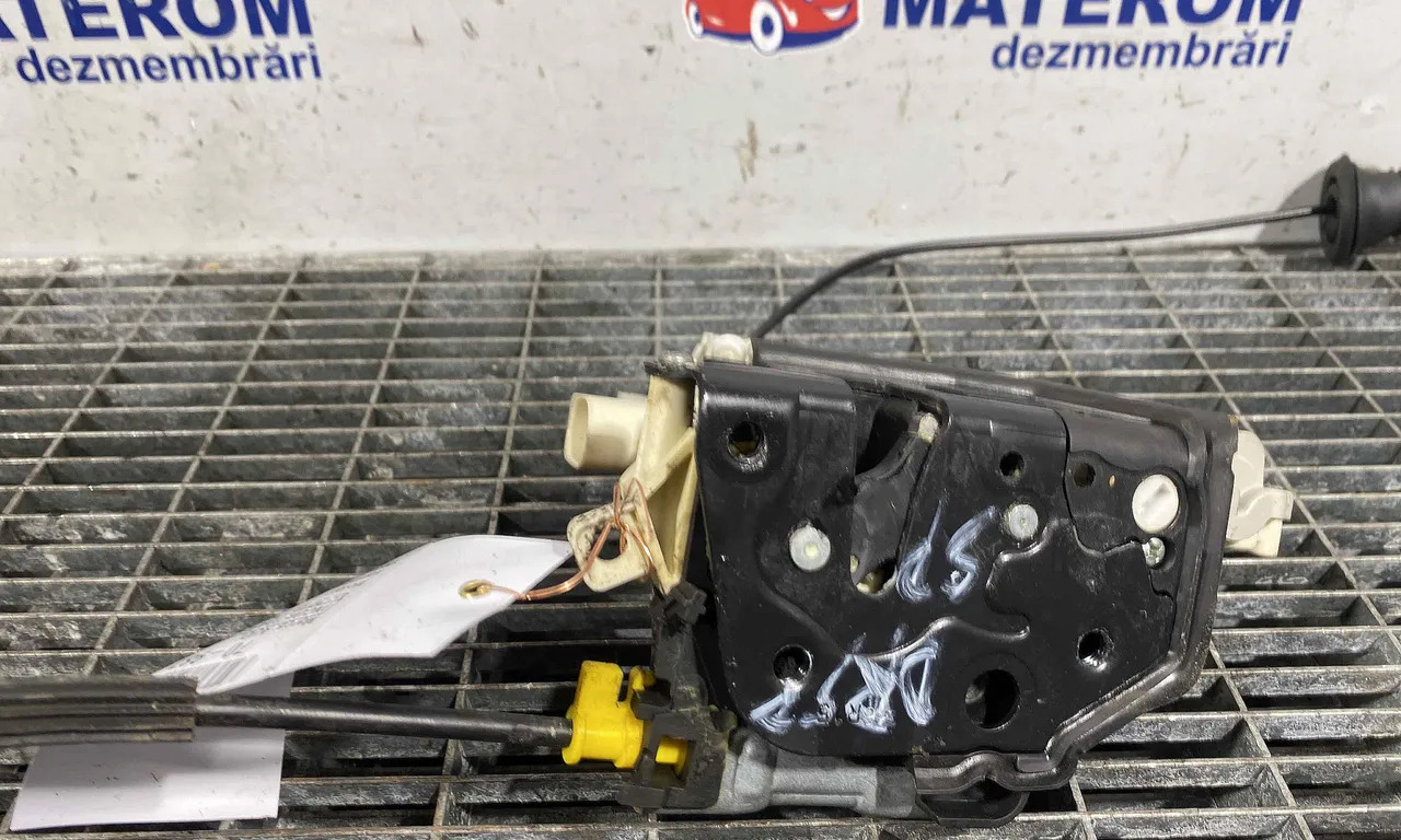 INCUIETOARE USA SPATE DREAPTA AUDI A6 C7 2010-2019