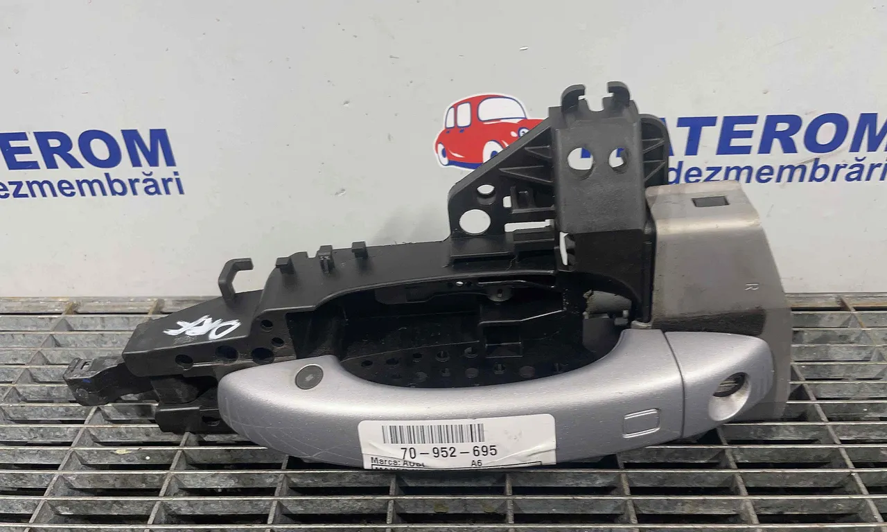 MANER USA FATA DREAPTA AUDI A6 C7 2010-2019