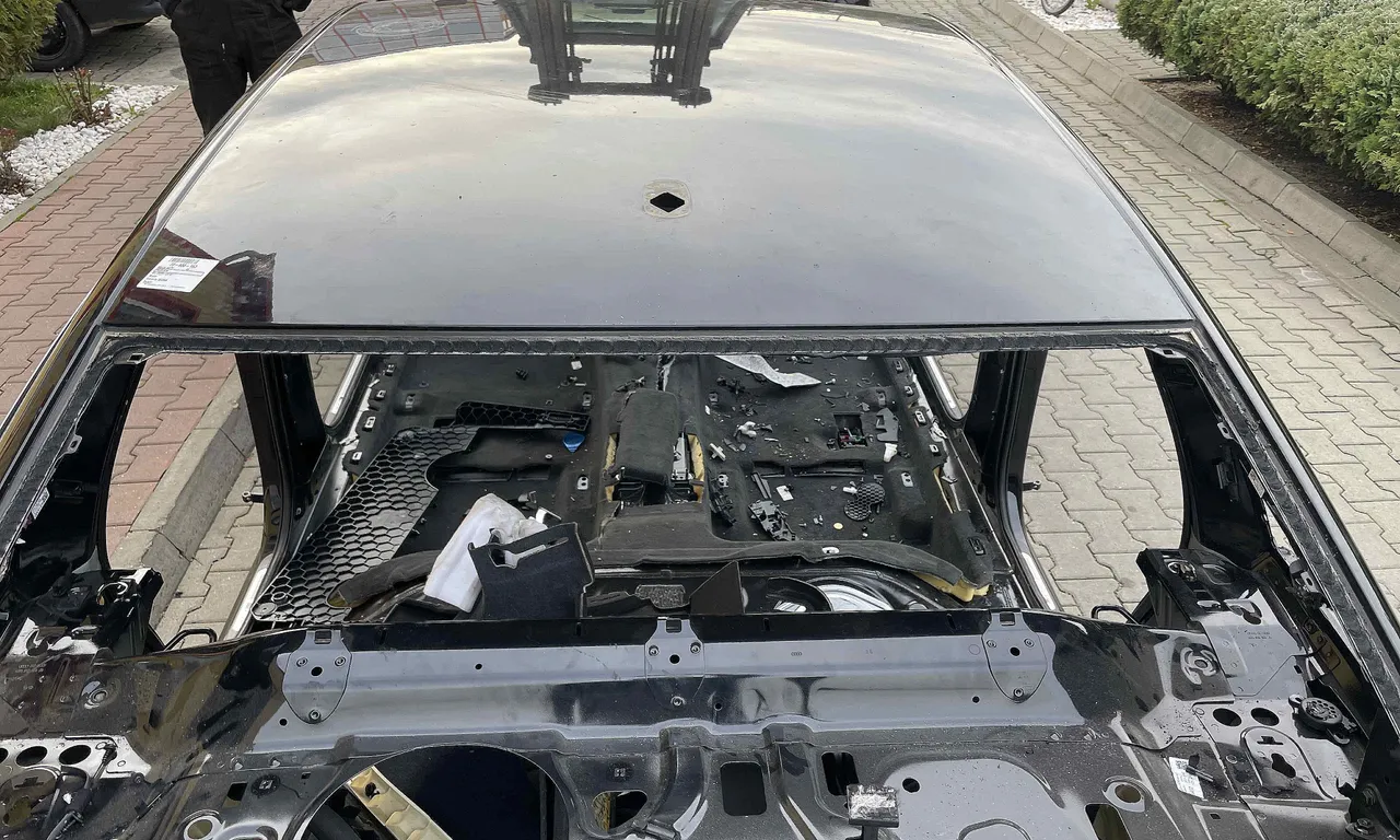 PAVILION AUDI A6 C7 2010-2019