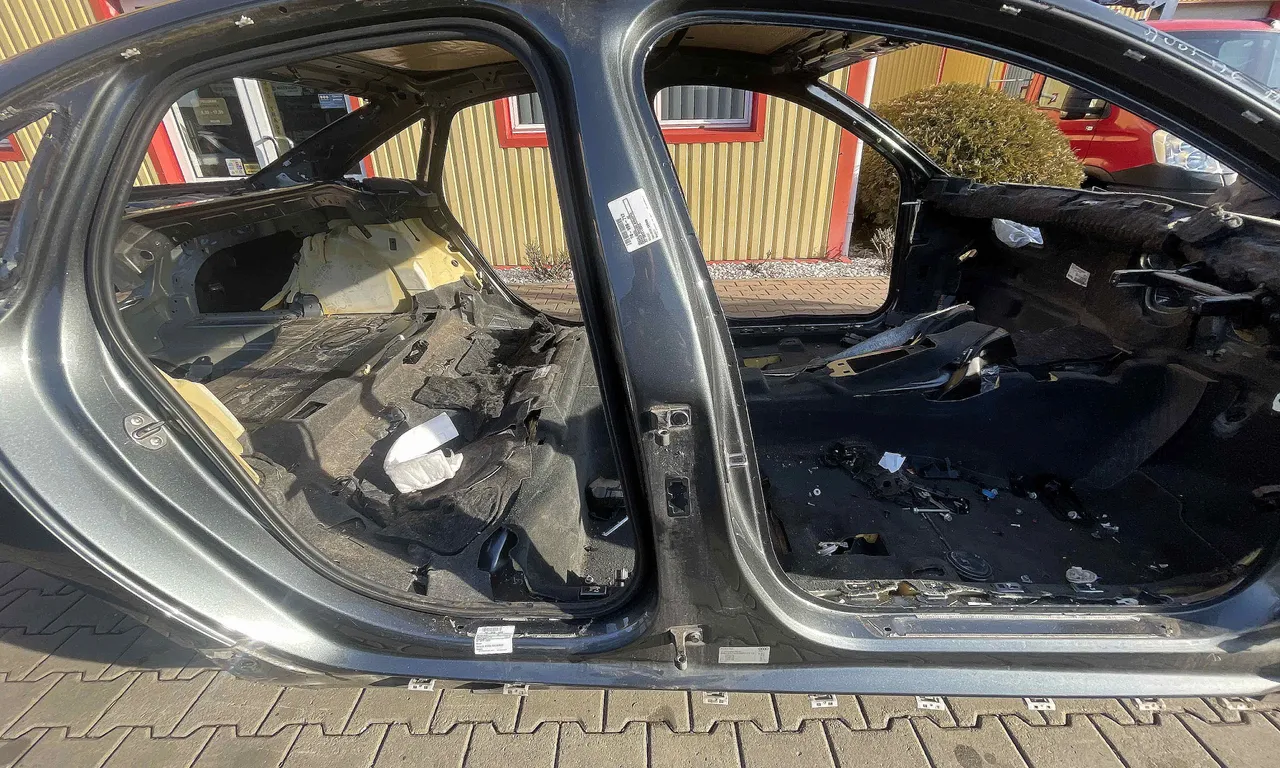 STALP MIJLOC DREAPTA AUDI A6 C7 2010-2019