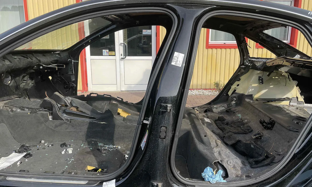 STALP MIJLOC STANGA AUDI A6 C7 2010-2019