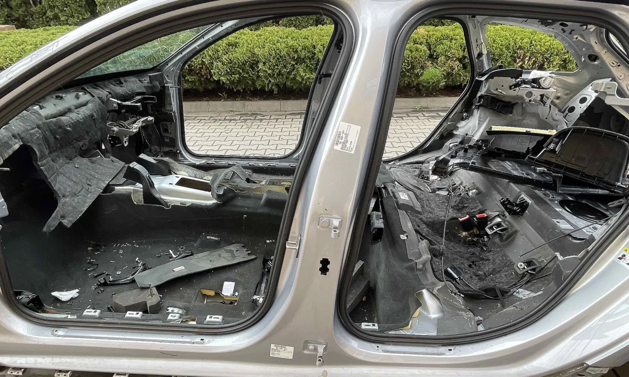 STALP MIJLOC STANGA AUDI A6 C7 2010-2019