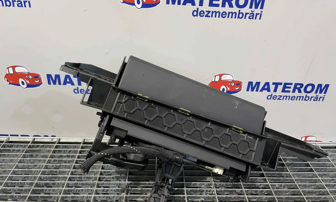 AFISAJ BORD AUDI A6 C7 2010-2019
