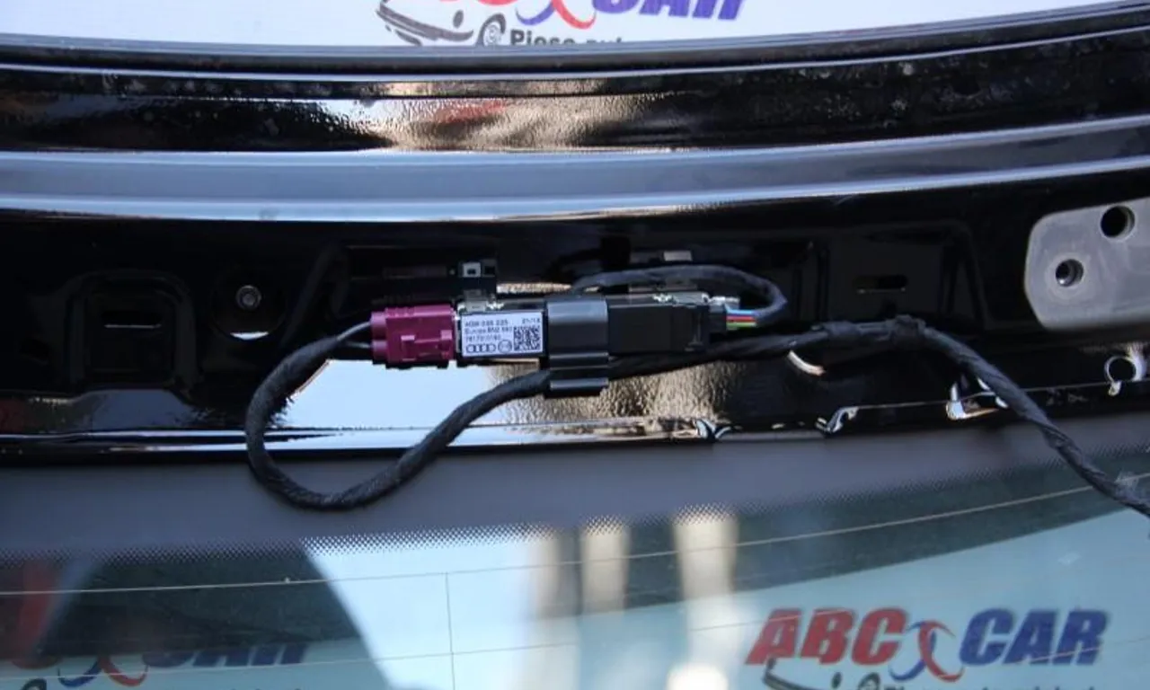 Amplificator antena AUDI A6 C7 2010-2019