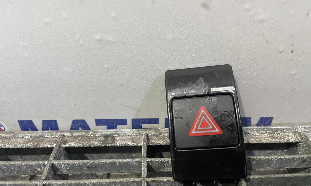INTRERUPATOR AVARIE AUDI A6 C7 2010-2019
