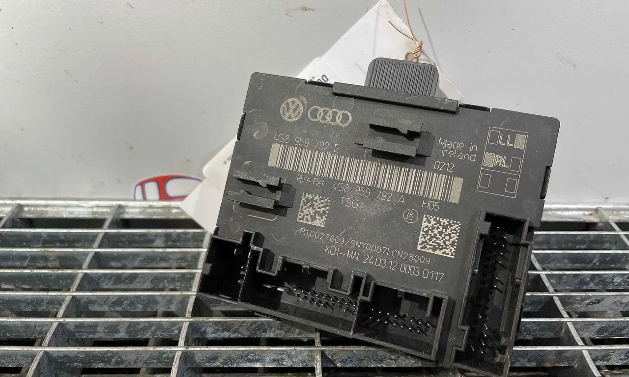 MODUL USA/STANGA FATA AUDI A6 C7 2010-2019