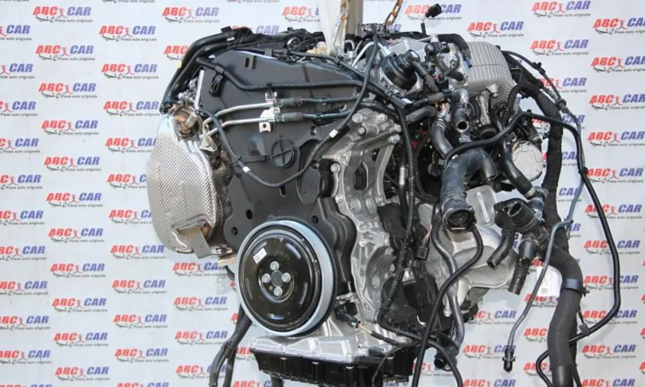 Carcasa filtru ulei cu racitor AUDI A6 C8 2018-null