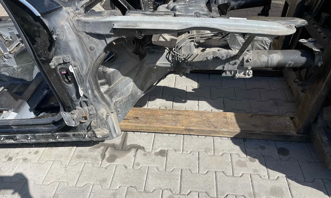 LONJERON DREAPTA AUDI A8 D3 2002-2010