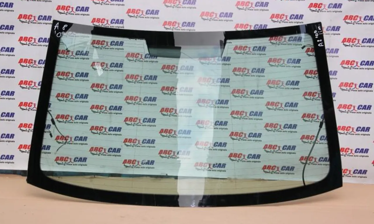 Luneta AUDI A8 D3 2002-2010