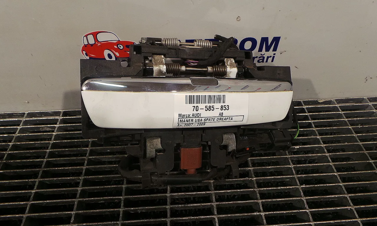 MANER USA SPATE DREAPTA AUDI A8 D3 2002-2010