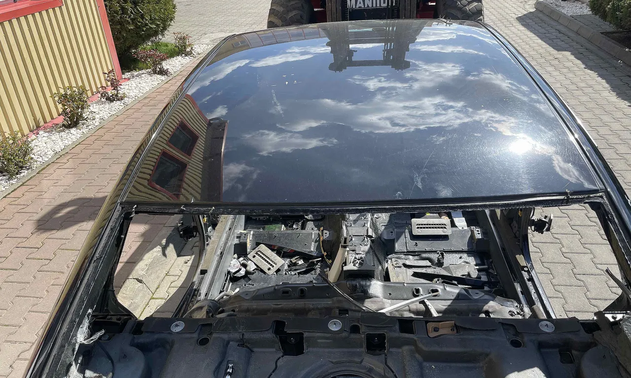 PAVILION AUDI A8 D3 2002-2010