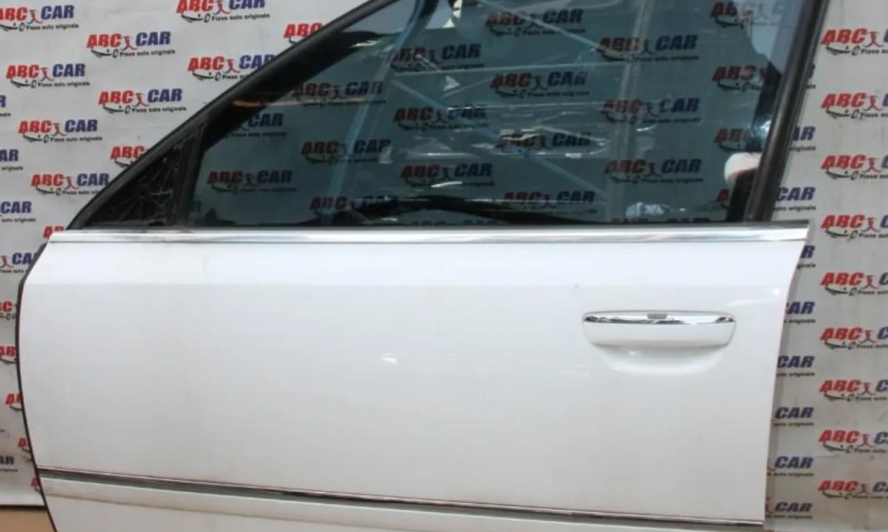 Usa stanga fata AUDI A8 D3 2002-2010