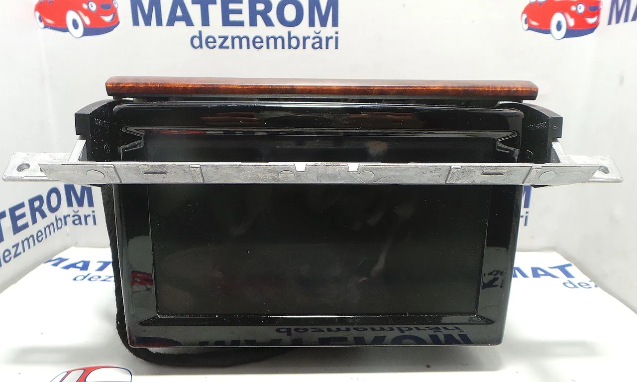 AFISAJ BORD AUDI A8 D3 2002-2010