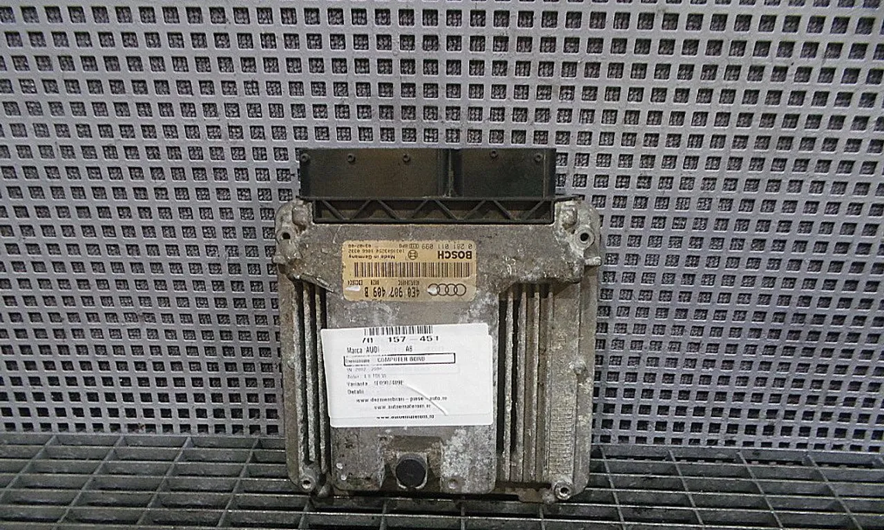 CALCULATOR MOTOR AUDI A8 D3 2002-2010