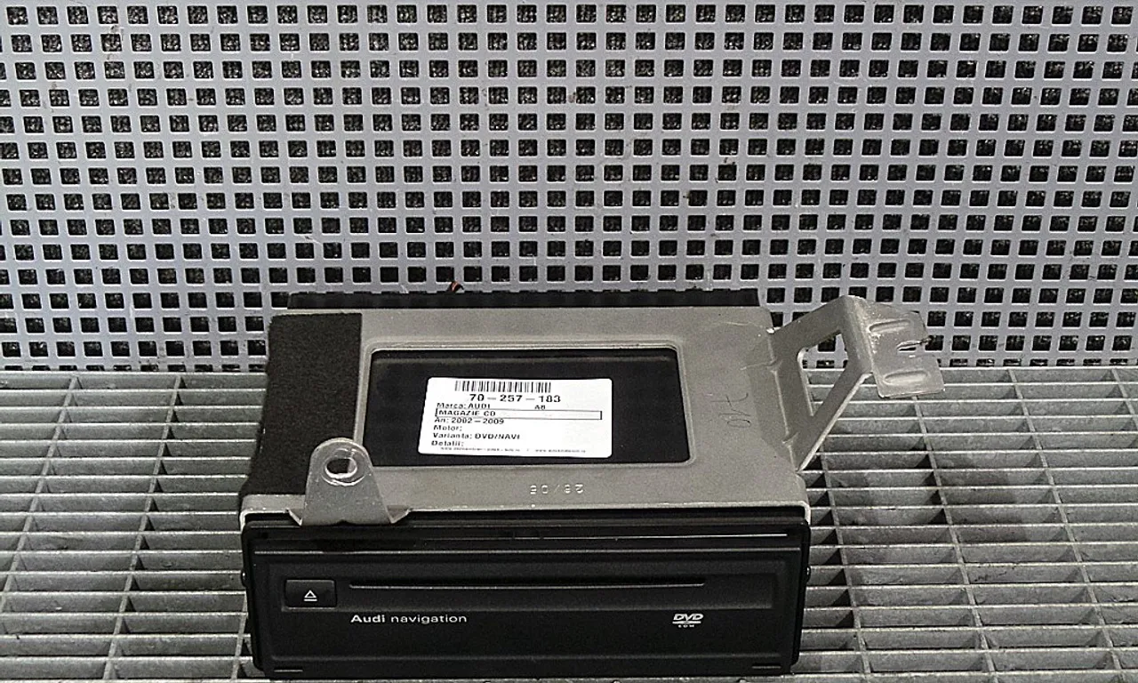 MAGAZIE CD AUDI A8 D3 2002-2010