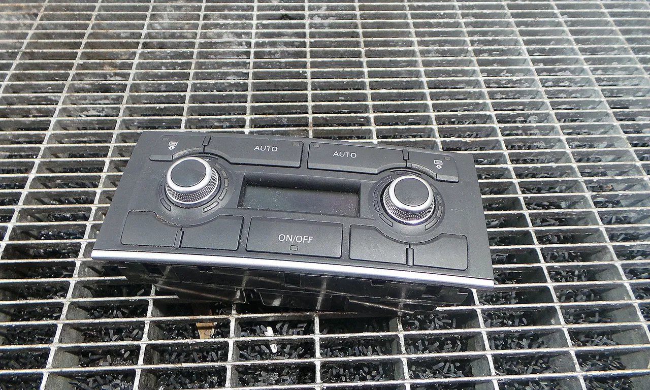 TABLOU COMANDA INCALZIRE AUDI A8 D3 2002-2010