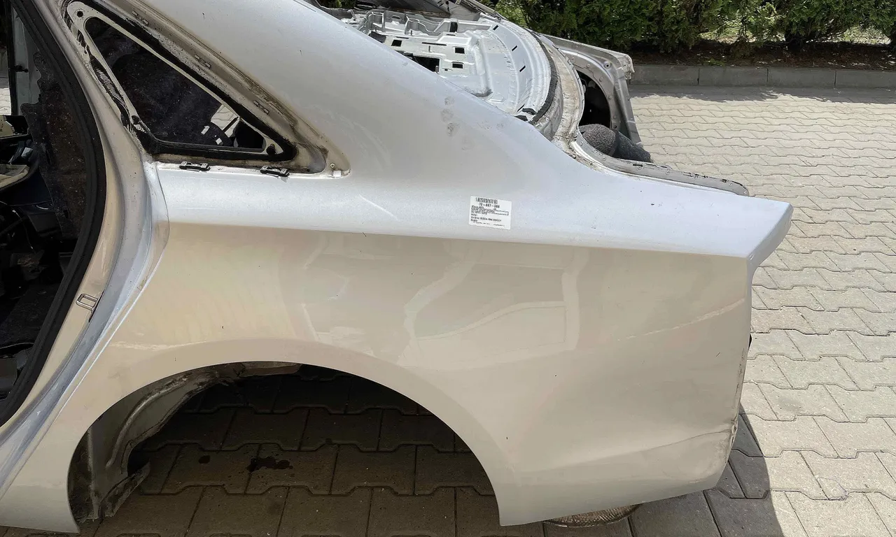 ARIPA SPATE STANGA AUDI A8 D4 2009-2019