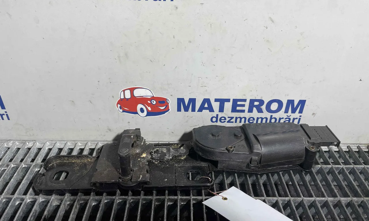 INCUIETOARE CAPOTA SPATE AUDI A8 D4 2009-2019