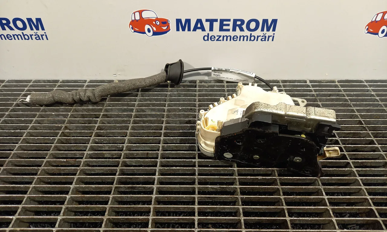 INCUIETOARE USA FATA DREAPTA AUDI A8 D4 2009-2019