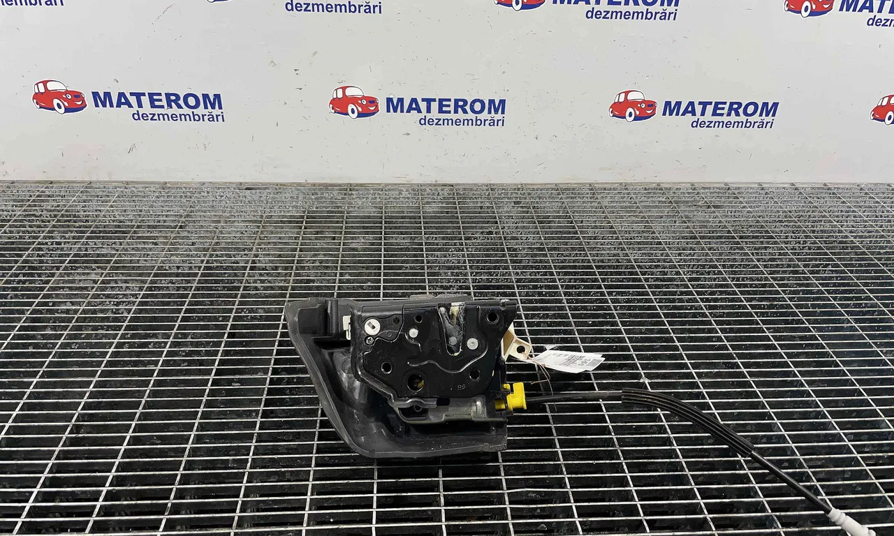 INCUIETOARE USA FATA STANGA AUDI A8 D4 2009-2019
