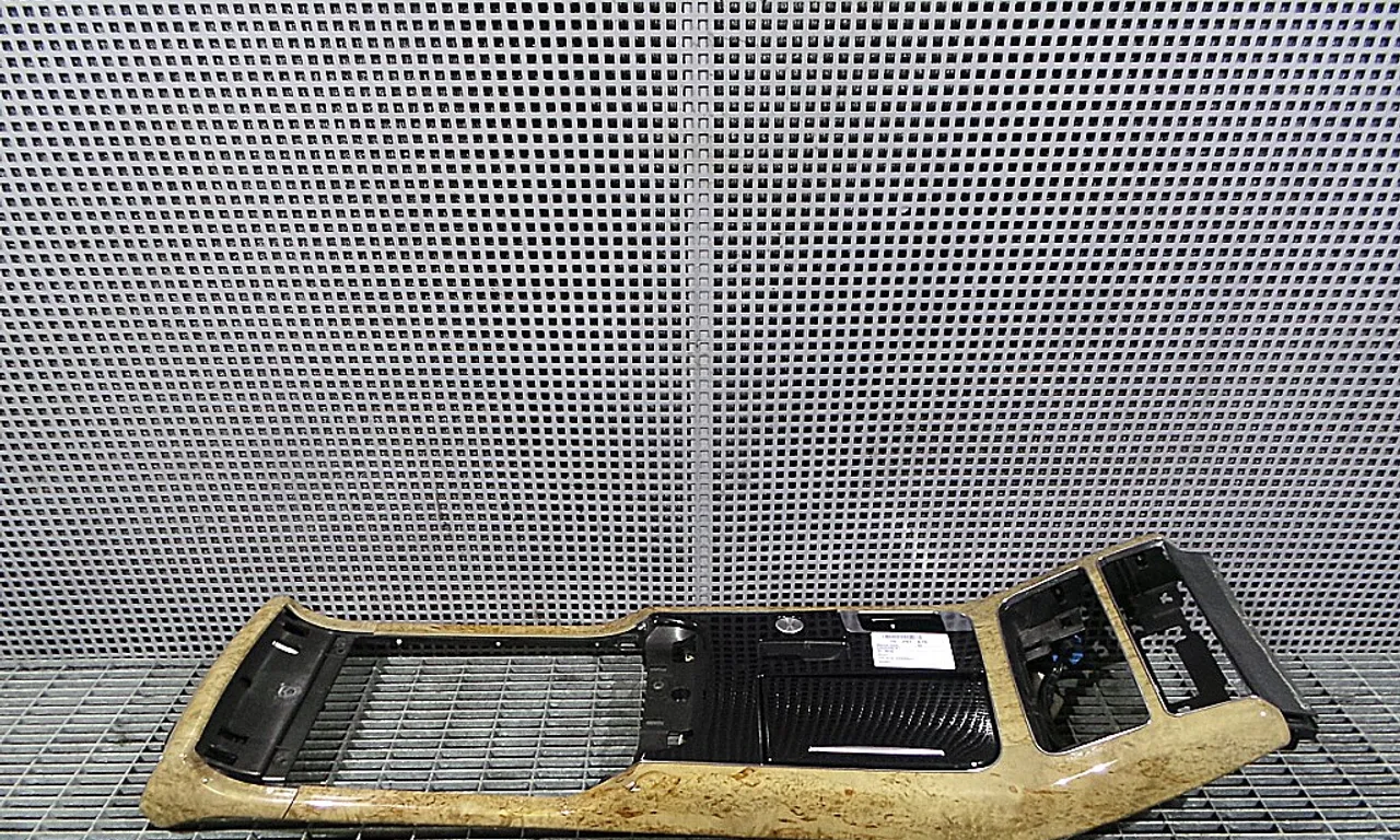 ORNAMENT BORD AUDI A8 D4 2009-2019