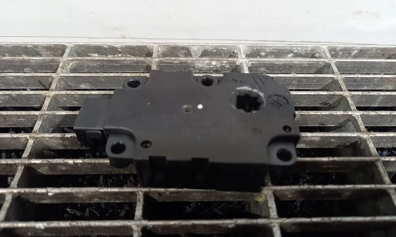 MOTORAS CLAPETA INCALZIRE AUDI A8 D4 2009-2019