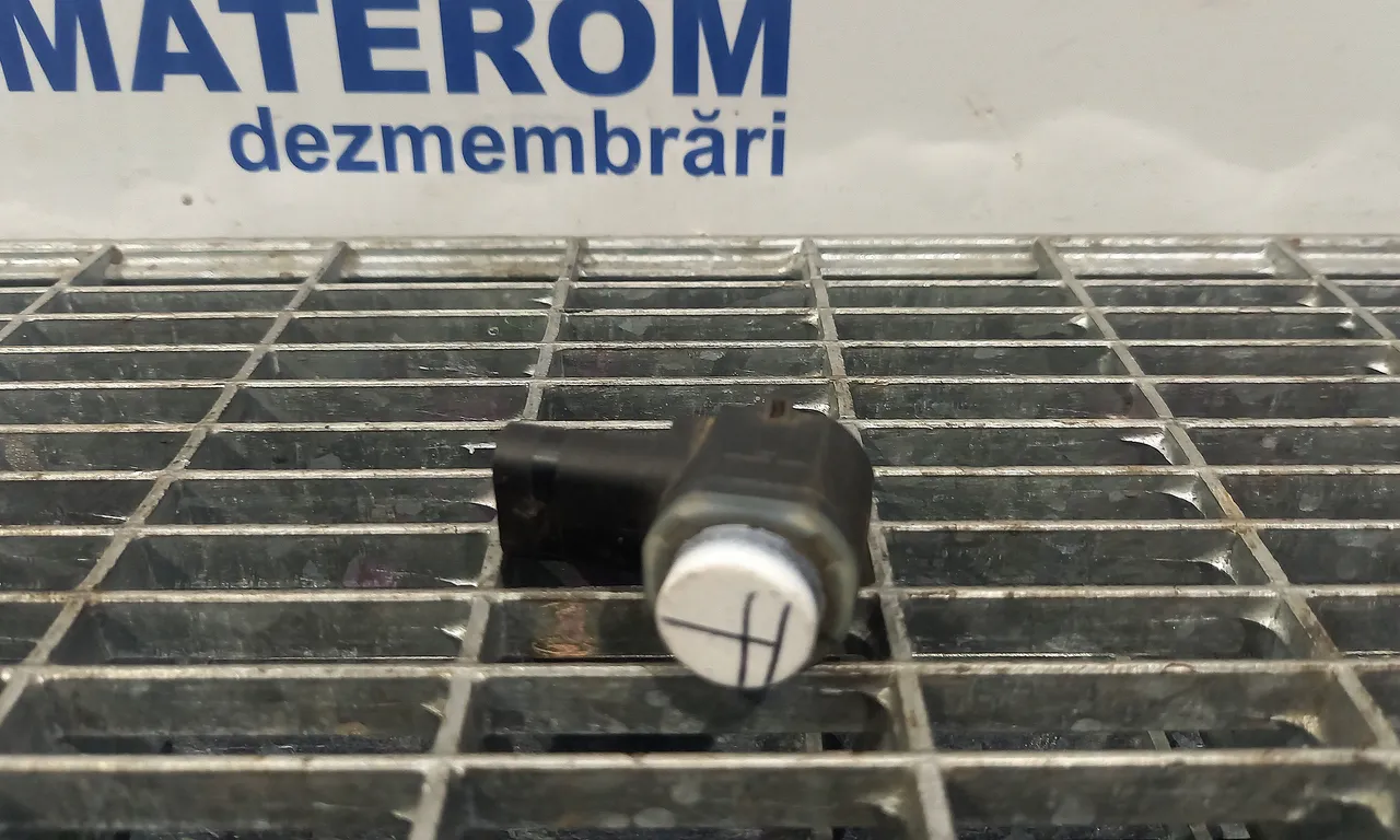 SENZOR PARCARE FATA AUDI A8 D4 2009-2019