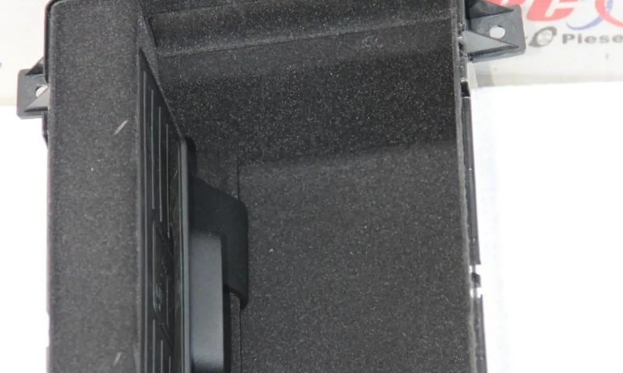 Buzunar cu incarcare wireless AUDI A8 D4 2009-2019