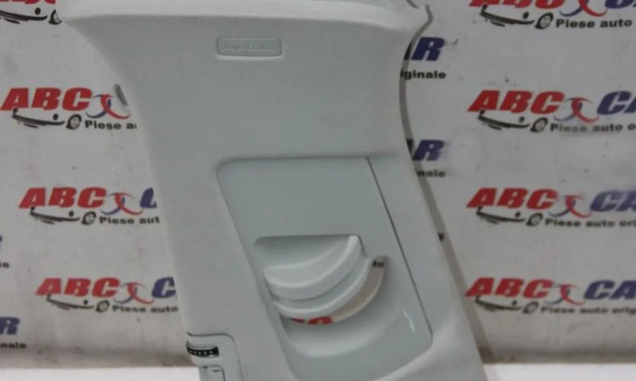 Ornament centura stanga AUDI A8 D4 2009-2019