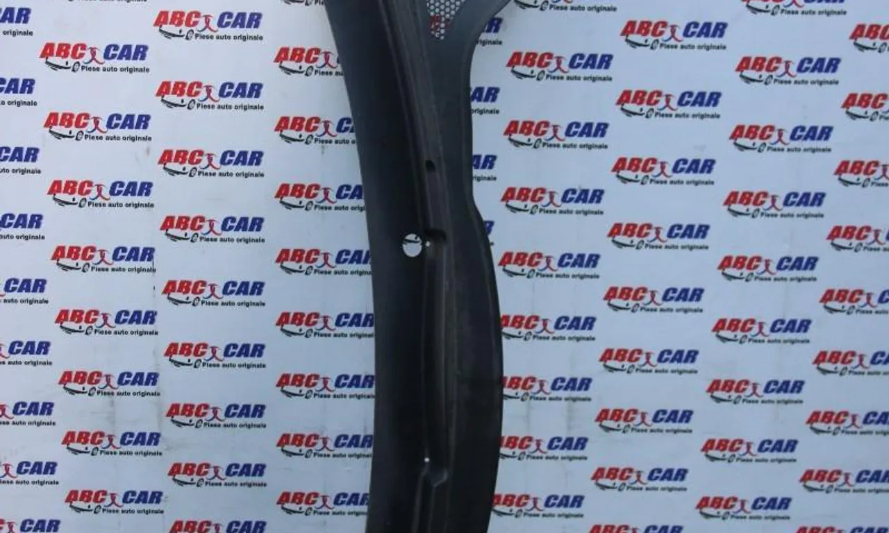 Grila parbriz AUDI Q3 2011-2020