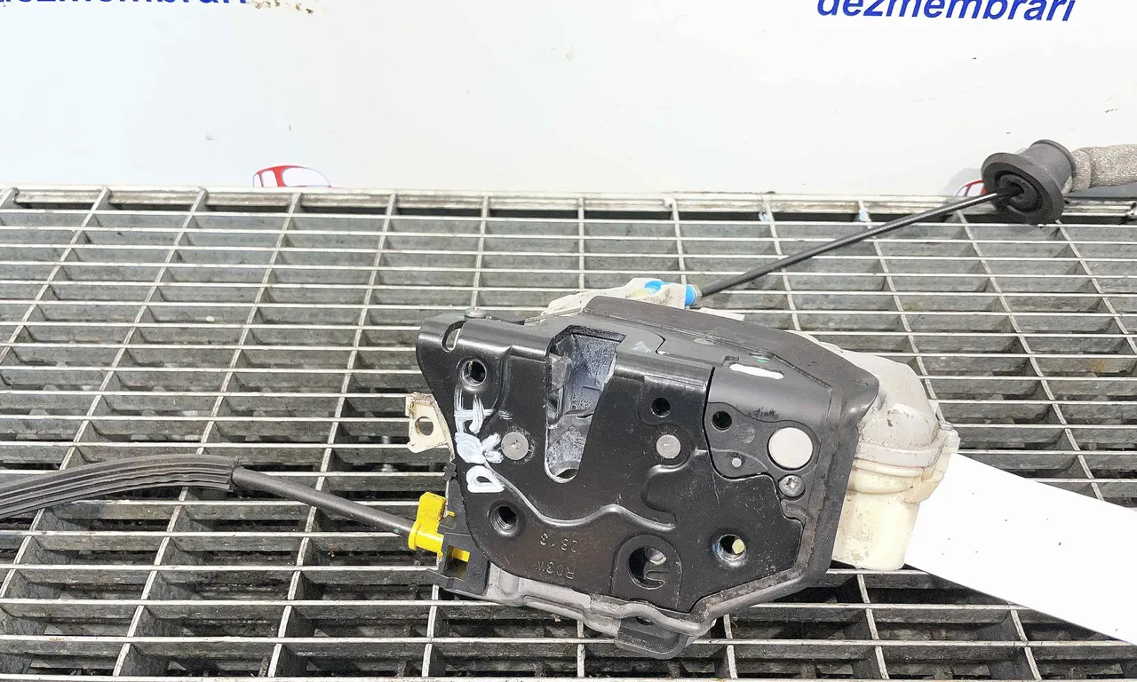 INCUIETOARE USA FATA DREAPTA AUDI Q3 2011-2020