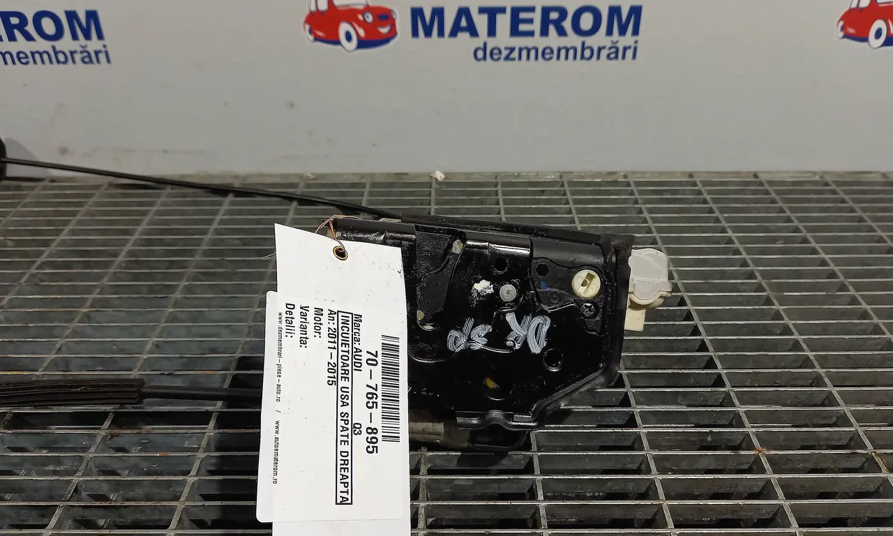 INCUIETOARE USA SPATE DREAPTA AUDI Q3 2011-2020