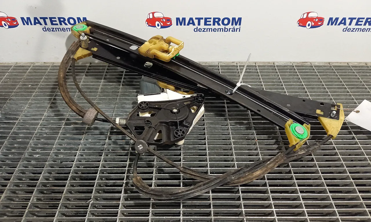 MACARA USA FATA STANGA AUDI Q3 2011-2020