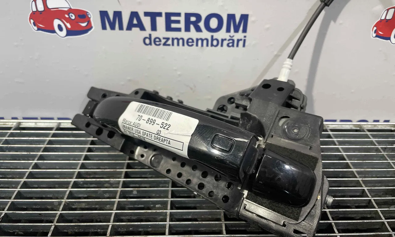 MANER USA SPATE DREAPTA AUDI Q3 2011-2020
